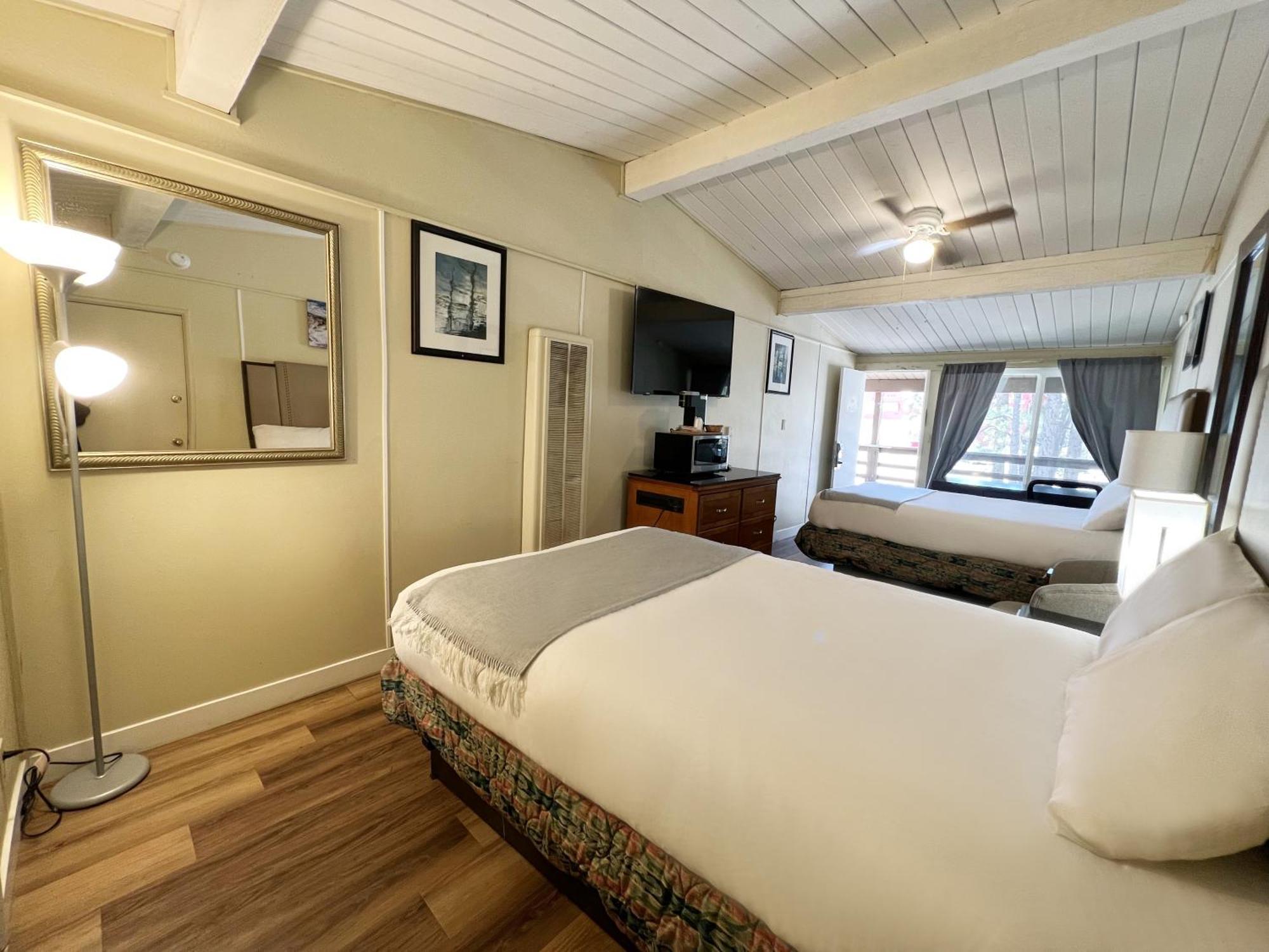 Omeo Suites Big Bear 大熊湖 客房 照片